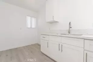 517 W 42nd, Los Angeles, CA 90037 - Photo 12
