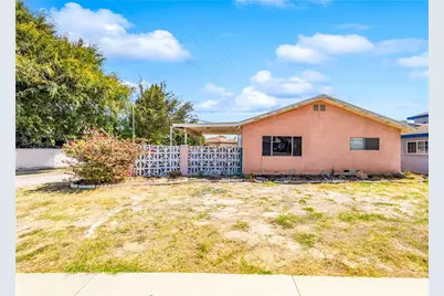 13704 Clark, Bellflower, CA 90706 - Photo 2