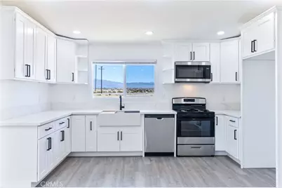 81833 Panorama, 29 Palms MCB, CA 92277 - Photo 6