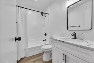 625 Orizaba, Long Beach, CA 90814 - Photo 26