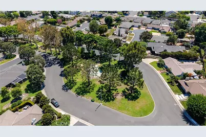 14291 Wisteria Lane, Tustin, CA 92780 - Photo 60
