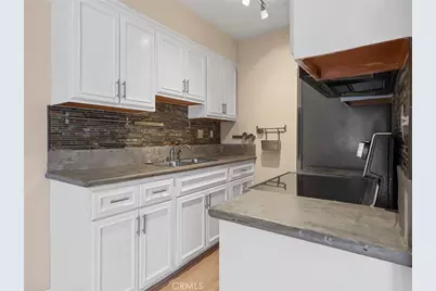 335 Cedar Avenue #412, Long Beach, CA 90802 - Photo 6