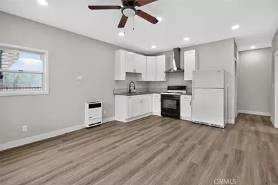 611 W 46th, Los Angeles, CA 90037 - Photo 12