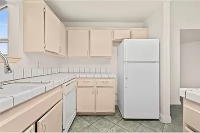 2101 Forry, Lancaster, CA 93536 - Photo 10