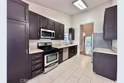 2542 W Macarthur, Santa Ana, CA 92704 - Photo 4