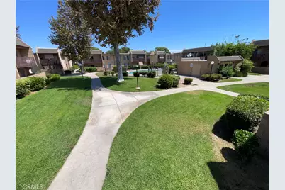 801 K-4 S Lyon #165, Santa Ana, CA 92705 - Photo 4