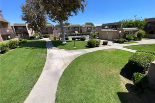 801 K-4 S Lyon, Santa Ana, CA 92705 - Photo 4