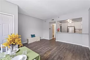 730 W 4th St, Long Beach, CA 90802 - Photo 2