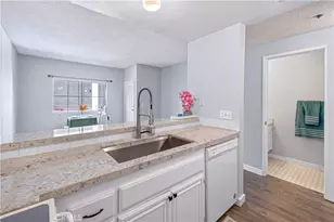 730 W 4th St, Long Beach, CA 90802 - Photo 8
