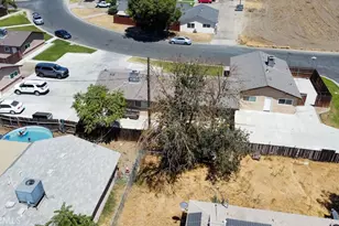 1763 Woodland Dr, Hanford, CA 93230 - Photo 6