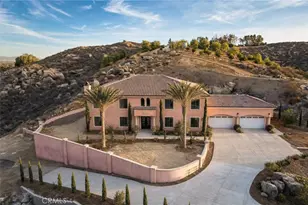17190 Small Cyn Ln, Riverside, CA 92506 - Photo 2