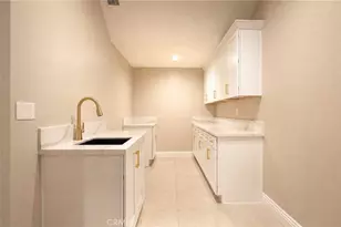 17190 Small Cyn Ln, Riverside, CA 92506 - Photo 22
