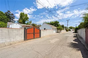 11736 Beverly Dr, Whittier, CA 90601 - Photo 18