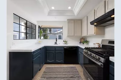 212 Mayfair, Costa Mesa, CA 92627 - Photo 10