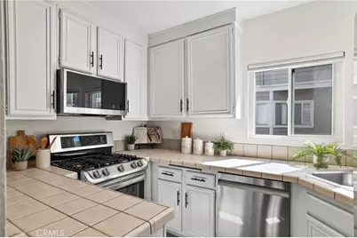 260 Victoria #F2, Costa Mesa, CA 92627 - Photo 6