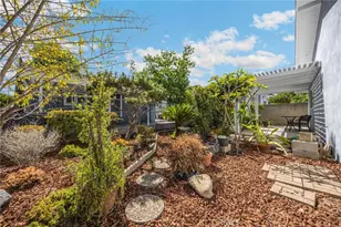 308 W 10th St, Corona, CA 92882 - Photo 6