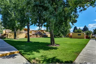 435 W 9th #E1, Upland, CA 91786 - Photo 16