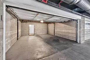 12645 Oxnard, Los Angeles, CA 91606 - Photo 32