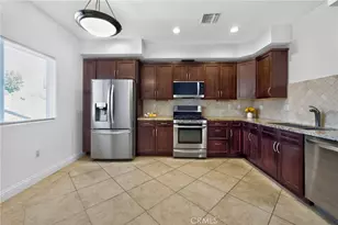 12645 Oxnard, Los Angeles, CA 91606 - Photo 20