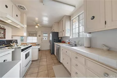 9319 Cecilia, Downey, CA 90241 - Photo 10