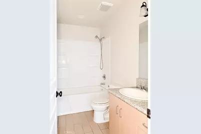 1785 Woodland Drive, Hanford, CA 93230 - Photo 14