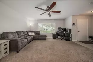 35342 Yucaipa, Yucaipa, CA 92399 - Photo 2