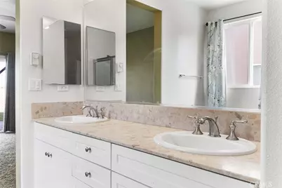 8209 Coral Point Court, Bakersfield, CA 93313 - Photo 20