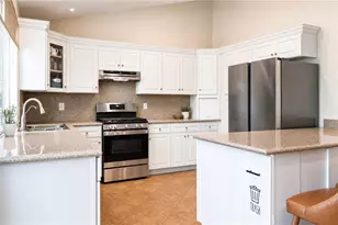 9087 Rosecrest Ln, Fontana, CA 92335 - Photo 20