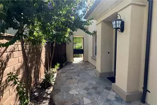 39 Arrowhead, Irvine, CA 92618 - Photo 2