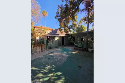 5925 Whitnall Highway, Los Angeles, CA 91601 - Photo 2