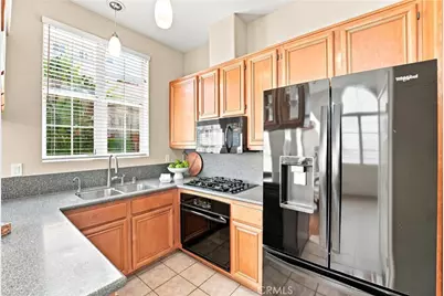 1080 South Rossano Way, Anaheim, CA 92808 - Photo 18