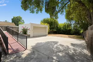 1791 Navarro, Pasadena, CA 91103 - Photo 26