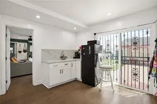 5244 Via Corona St, Los Angeles, CA 90022 - Photo 12