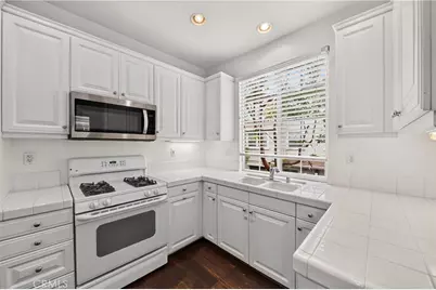 2068 Owens Drive, Fullerton, CA 92833 - Photo 14