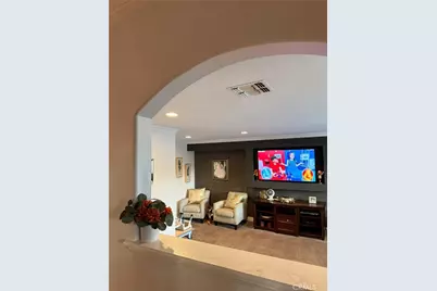 9240 Kewen, Los Angeles, CA 91352 - Photo 8