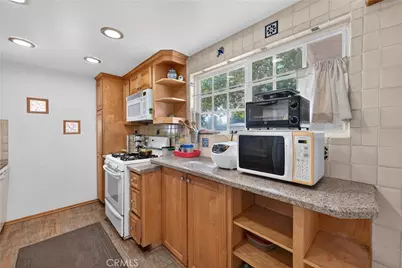 12017 208th, Lakewood, CA 90715 - Photo 14