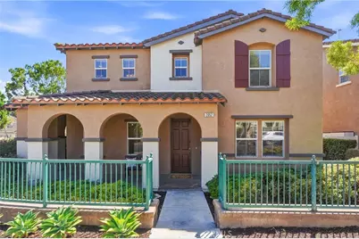 2052 Hessen, Fullerton, CA 92833 - Photo 2