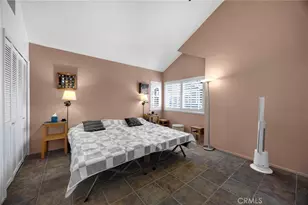 2210 Pacific Ave, Costa Mesa, CA 92627 - Photo 22
