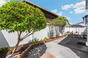 2210 Pacific Ave, Costa Mesa, CA 92627 - Photo 26