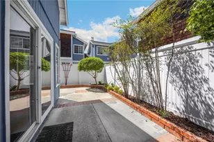 2210 Pacific Ave, Costa Mesa, CA 92627 - Photo 28