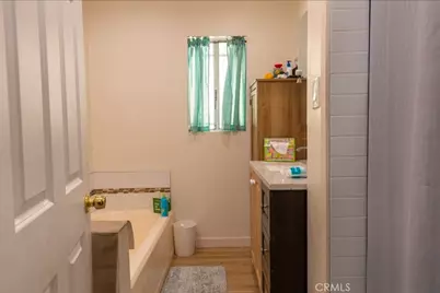 5421 Repetto, Los Angeles, CA 90022 - Photo 16