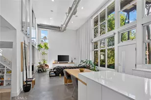 1037 N Laurel Ave, West Hollywood, CA 90046 - Photo 1