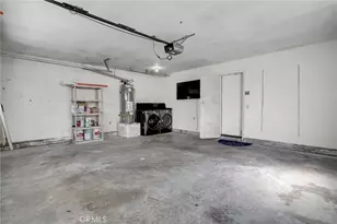 237 Orleans, Long Beach, CA 90805 - Photo 38