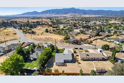 19613 Meadows Road, Tehachapi, CA 93561 - Photo 32