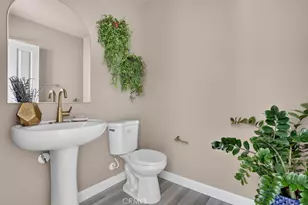 10670 Paramount Blvd, Downey, CA 90241 - Photo 18