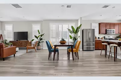 10670 Paramount Boulevard, Downey, CA 90241 - Photo 4