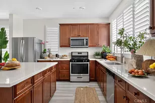 10670 Paramount Blvd, Downey, CA 90241 - Photo 8