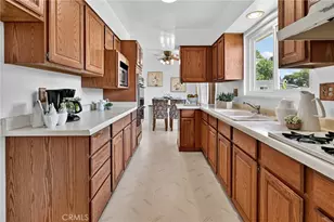 413 S Falcon St, Anaheim, CA 92804 - Photo 14