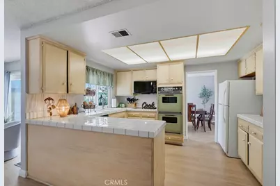 11389 Providencia, Cypress, CA 90630 - Photo 20