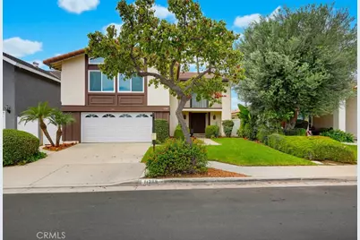 11389 Providencia, Cypress, CA 90630 - Photo 2